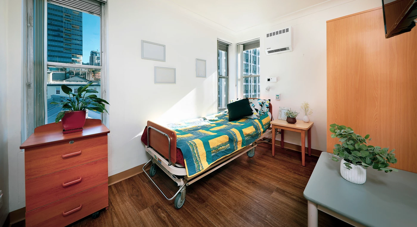 20210531-vincentian_darlinghurst_bedroom.jpg